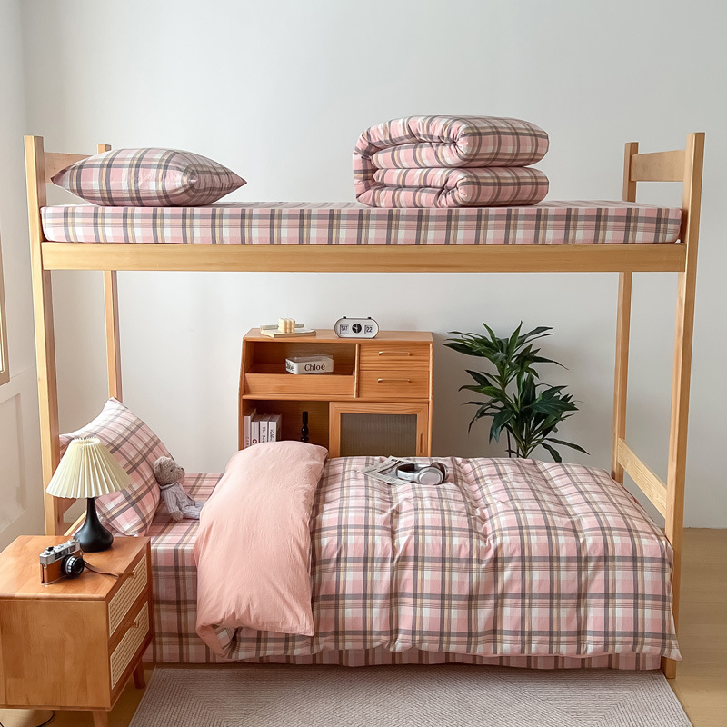 Al comienzo de la temporada escolar, ropa de cama de tres piezas para dormitorios de estudiantes universitarios de algodón de clase A, sábanas generales y fundas de edredón se pueden lavar a máquina