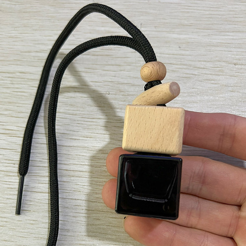 Black Car Air Freshener Scented Oil Bottle Jug Wood Aroma Diffuser Car Air Freshener Ornament Rearview Mirror Pendant Decor