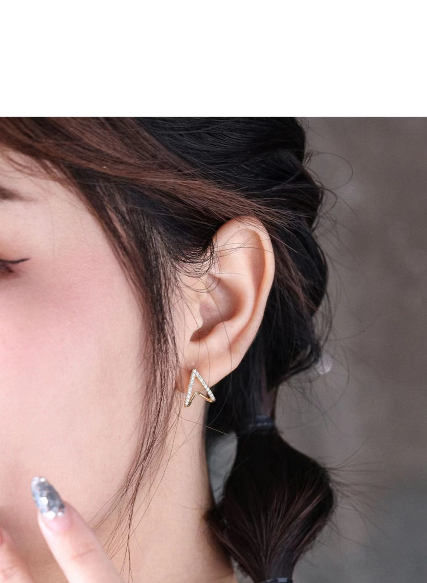 1 Pair Elegant Simple Style Geometric Plating Inlay Sterling Silver Zircon Ear Studs display picture 1