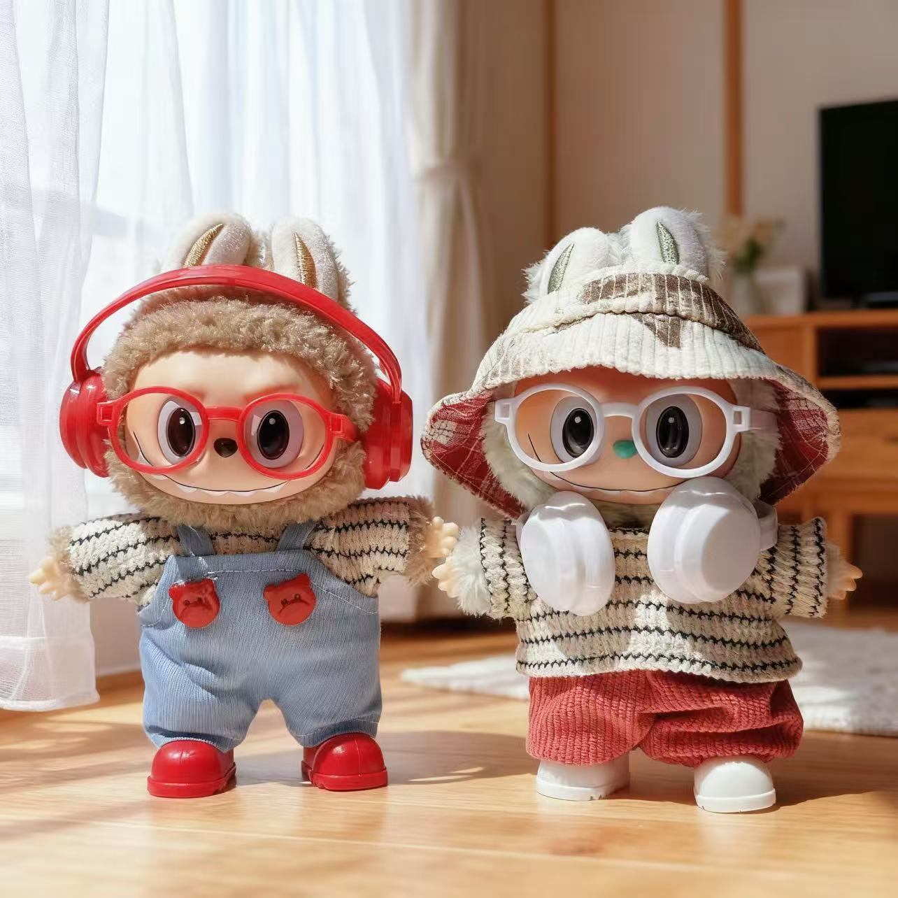 Solo las muñecas de 17cm labubu auriculares, gafas y zapatos envueltos en un paquete completo de reemplazo con ropa de primera, segunda y tercera generación labubu
