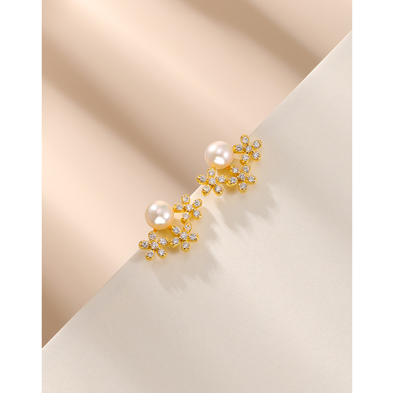 S925 plata esterlina de agua dulce perla Stud pendientes hembra verano luz lujo nicho temperamento flor pendientes 6-7mm pan al vapor perlas