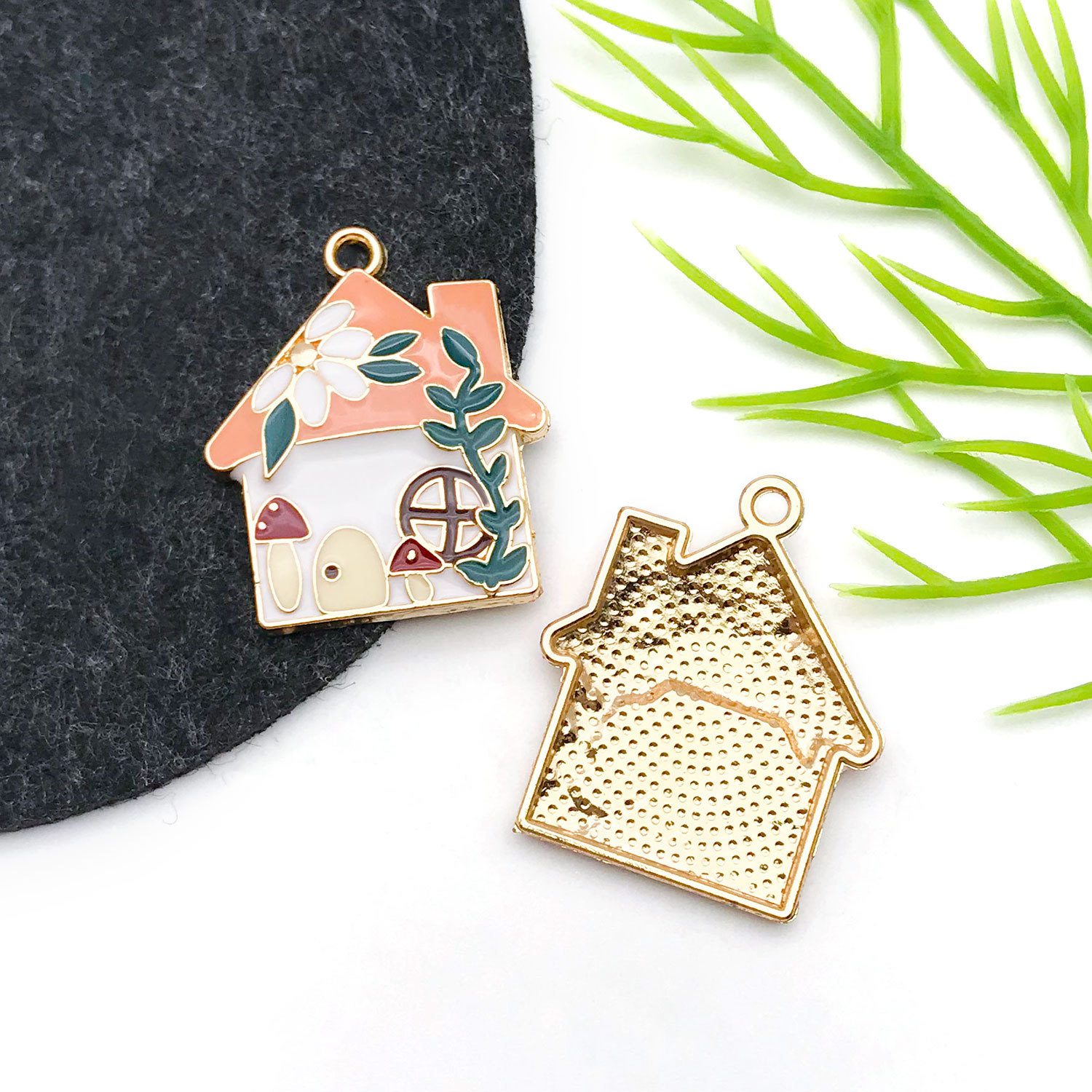 19020-滴油橙色蘑菇花房29x24mm-3.2g