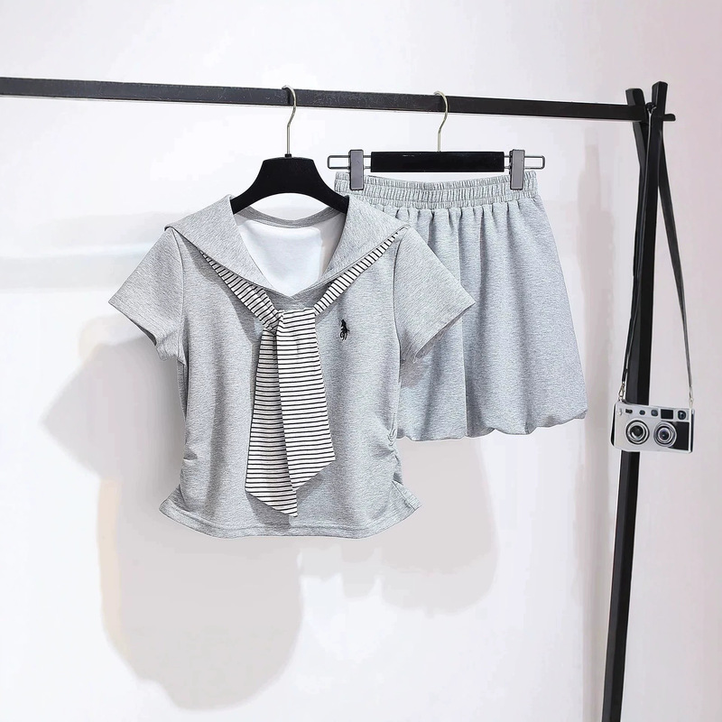 Casual Sports Navy Collar Short-Sleeved Top, Flower Bud Skirt, Women's Fashionable Summer New Style Outfit, Complete Set