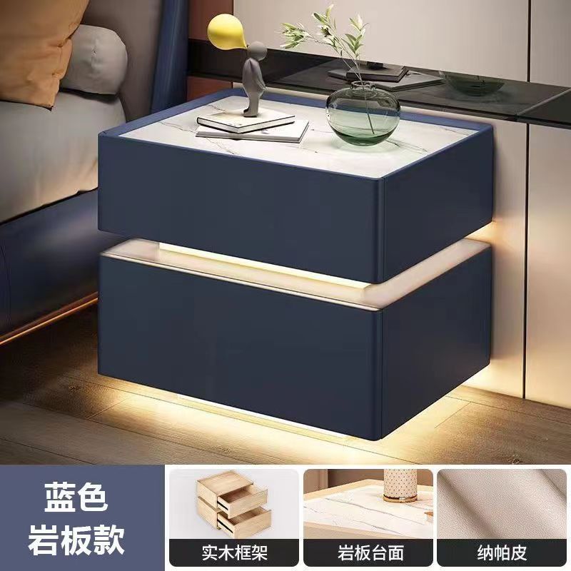 진한 파란색 + 바위판