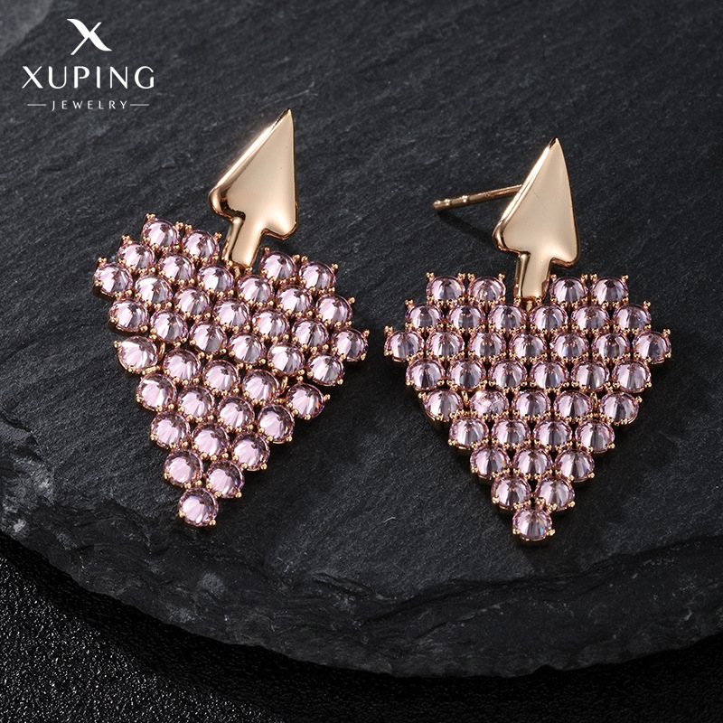 Xupe joyería colorido tesoro serie moda encantadora pendientes Luz de lujo con incrustaciones de circonio temperamento rosa en forma de corazón pendientes para las mujeres
