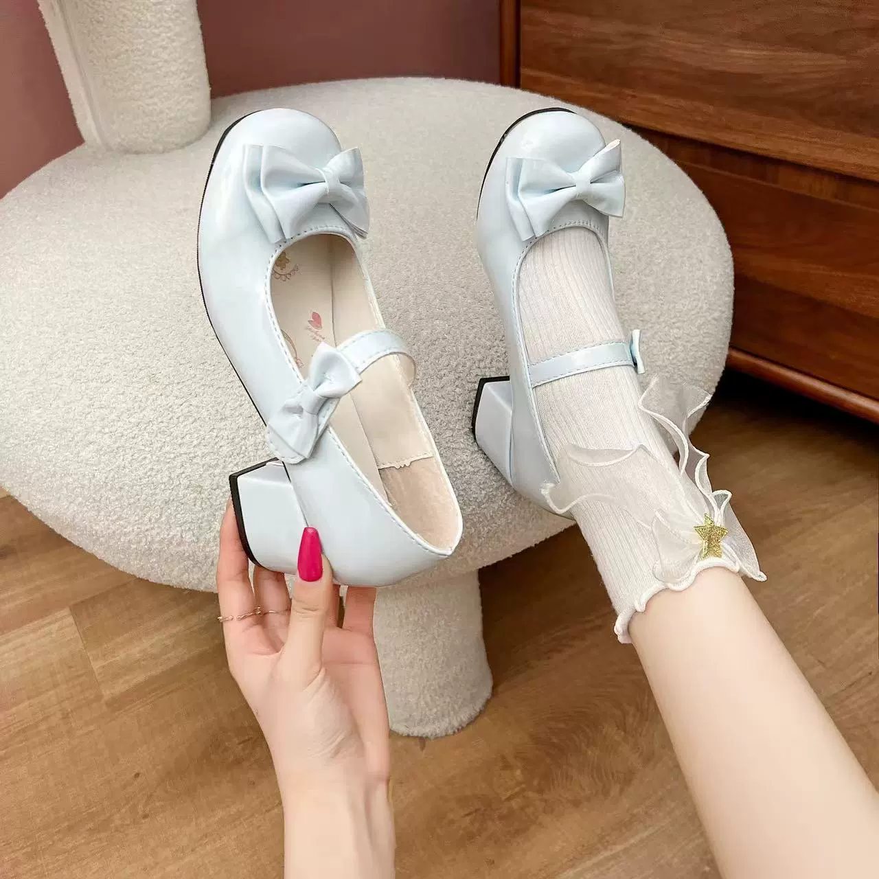 Милые девчачьи туфли-лолиты с бантиком, осень-лето 2025, новые оригинальные лолиты, круглый носок, маленькие кожаные туфли на среднем каблуке