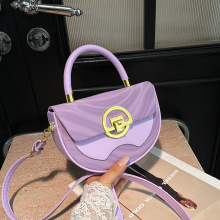 时尚潮流半圆马鞍包2025新款高级感洋气单肩斜挎盒子包精致手拎包