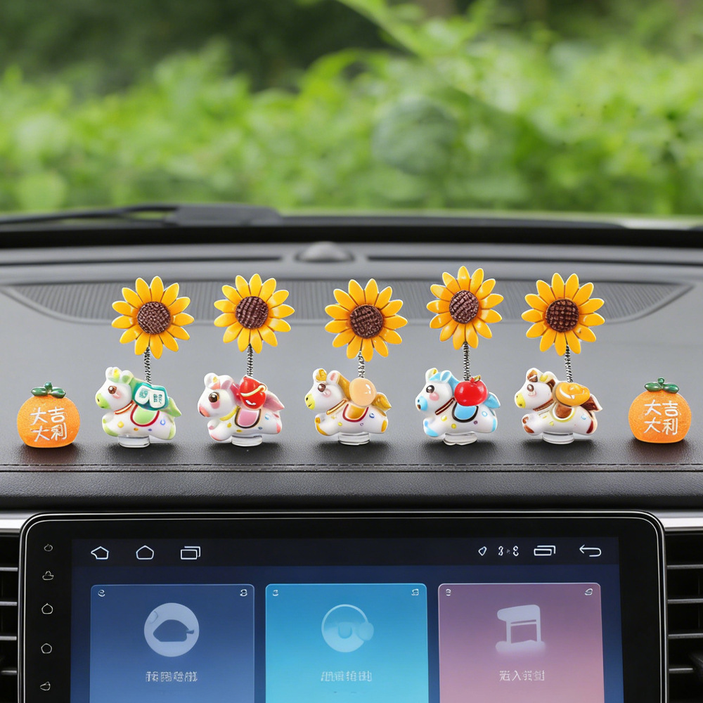 2026 nuevo año del caballo pequeños adornos de automóvil para hacerse rico ponies girasol oscilante decoración de consola central del automóvil