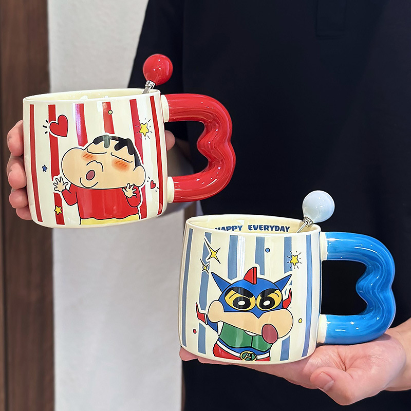 2025 新クレヨンしんちゃんマグカップセラミック蓋付きオフィス朝食ホームカップルドリンクカップ女の子のための|undefined