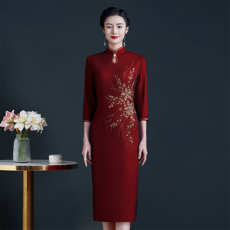 2025 季節初春の新複合メッシュビーズ刺繍スリム結婚式披露宴服義母の衣装|undefined