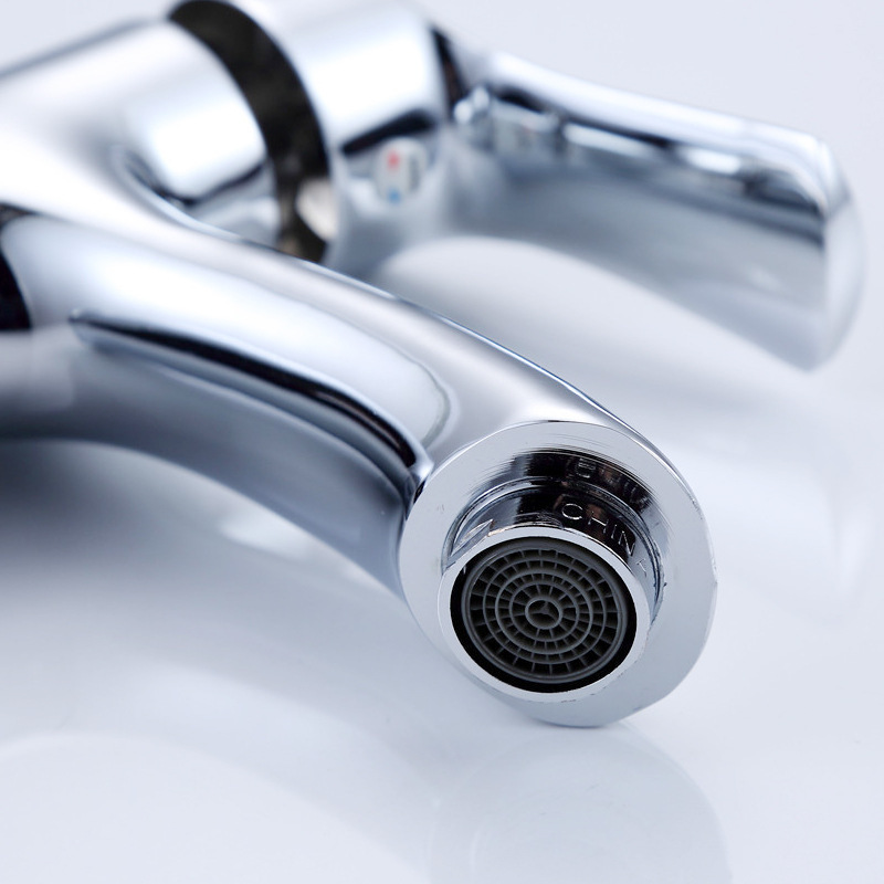 Lavabo caliente y frío baño grifo lavabo del hogar lavabo cuenca lavabo solo frío grifo de la ingeniería