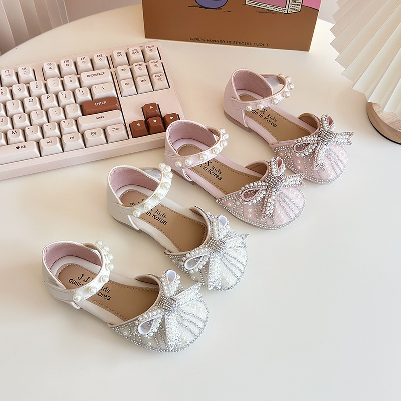Cute summer shoes with rhinestones with bow