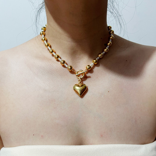 Choker Geometric Round Heart Necklace for Women, Love Pendant Necklace, Gold Beaded Locking Necklace