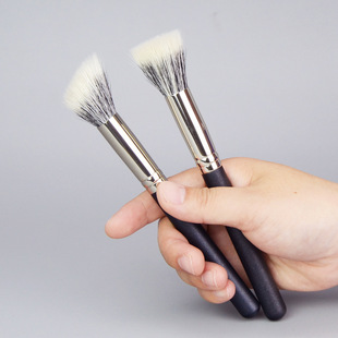 Pure Wool Fine Light Front Round Head Dot Color Brush Oblique Head Blush Brush Animal Hair Cangzhou Qingxian Pure White Cosmetic Brush