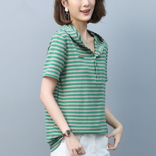 Trendy, Stylish, Striped Hooded Short-Sleeve Top for 2025 Summer—Casual Plus-Size Women's Wear That Flatters and Ages You Down