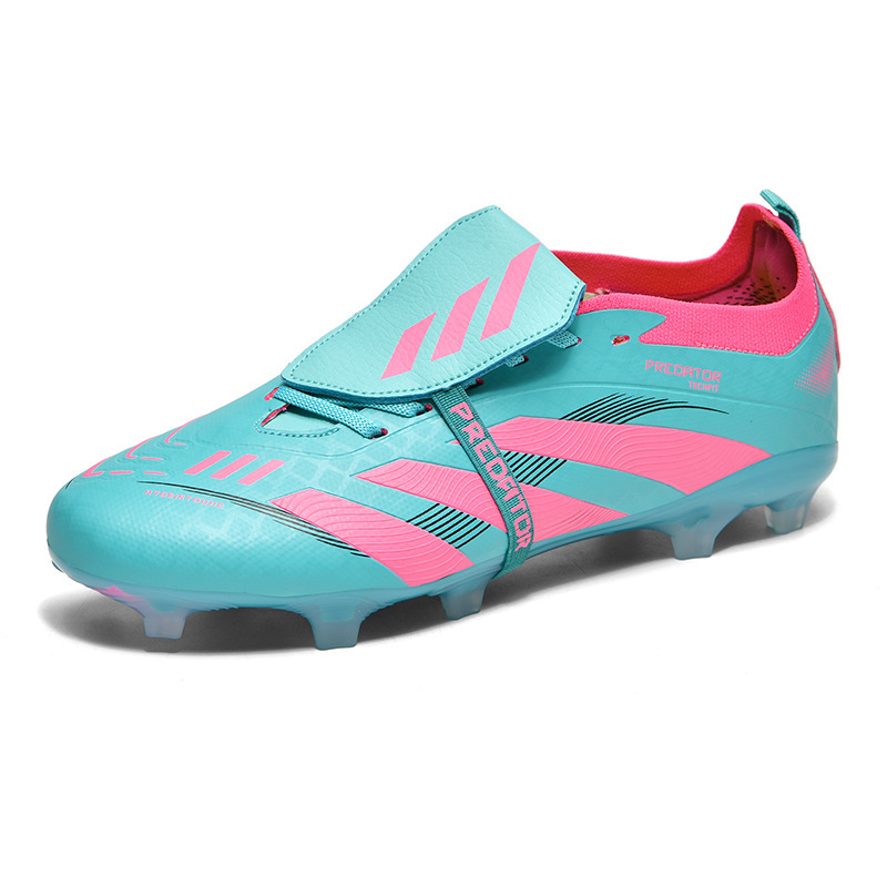 Nuevos zapatos de fútbol transfronterizos Messi Ronaldo clavos cortos zapatos de entrenamiento de la Copa del Mundo juvenil clavos ligeros y cómodos