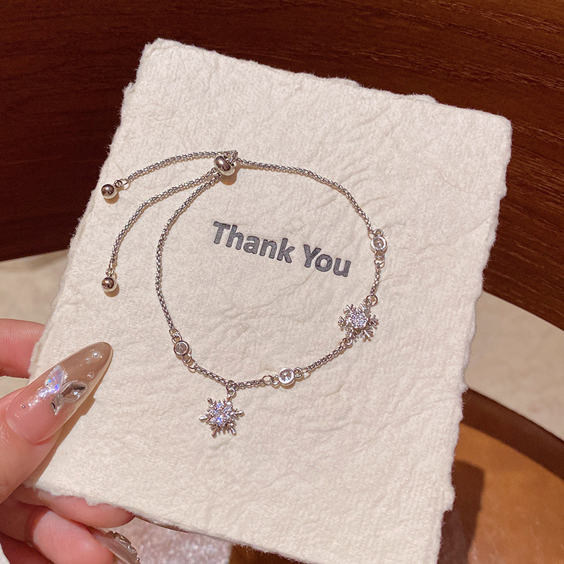 High-End Micro-Encrusted Diamond Zircon Snowflake Bracelet for Women, Light Luxury Niche Design, Pull-Out Bracelet, Jewelry Wholesale