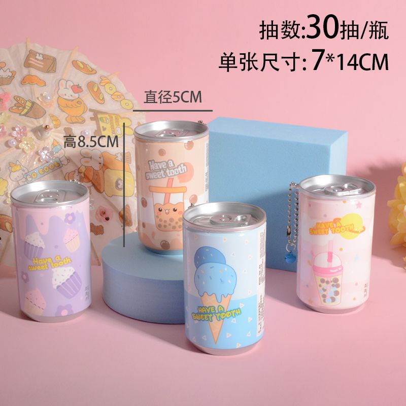 瓶の創意ミニはコーラ缶のウェットティッシュを持ち歩いています。|undefined