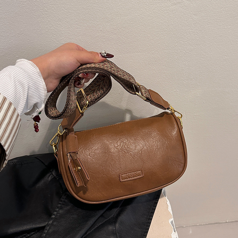 Cross-Border Retro Small Square Bag for Women Solid Color Texture Single Shoulder Pillow Bag Light Luxury French Style Simple Crossbody Bag for Women