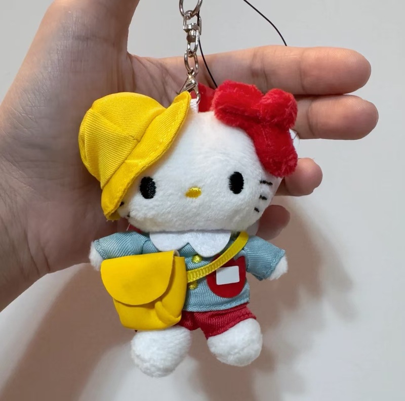 Me联名幼稚园kitty包包挂件可爱小鼻嘎百搭包包挂饰挂件|undefined
