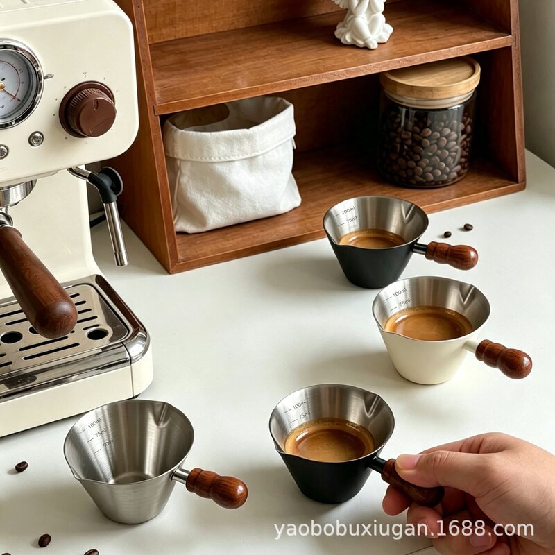 304 stainless steel espresso measuring cup with creative gourd-shaped wooden handle, double spout, small milk cup, coffee machine liquid receiving cup