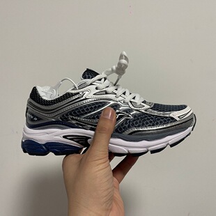 �羳Saucony������PROGRID OMNIȫ��9�����ܲ�Ь�p����ĥ�����Ů