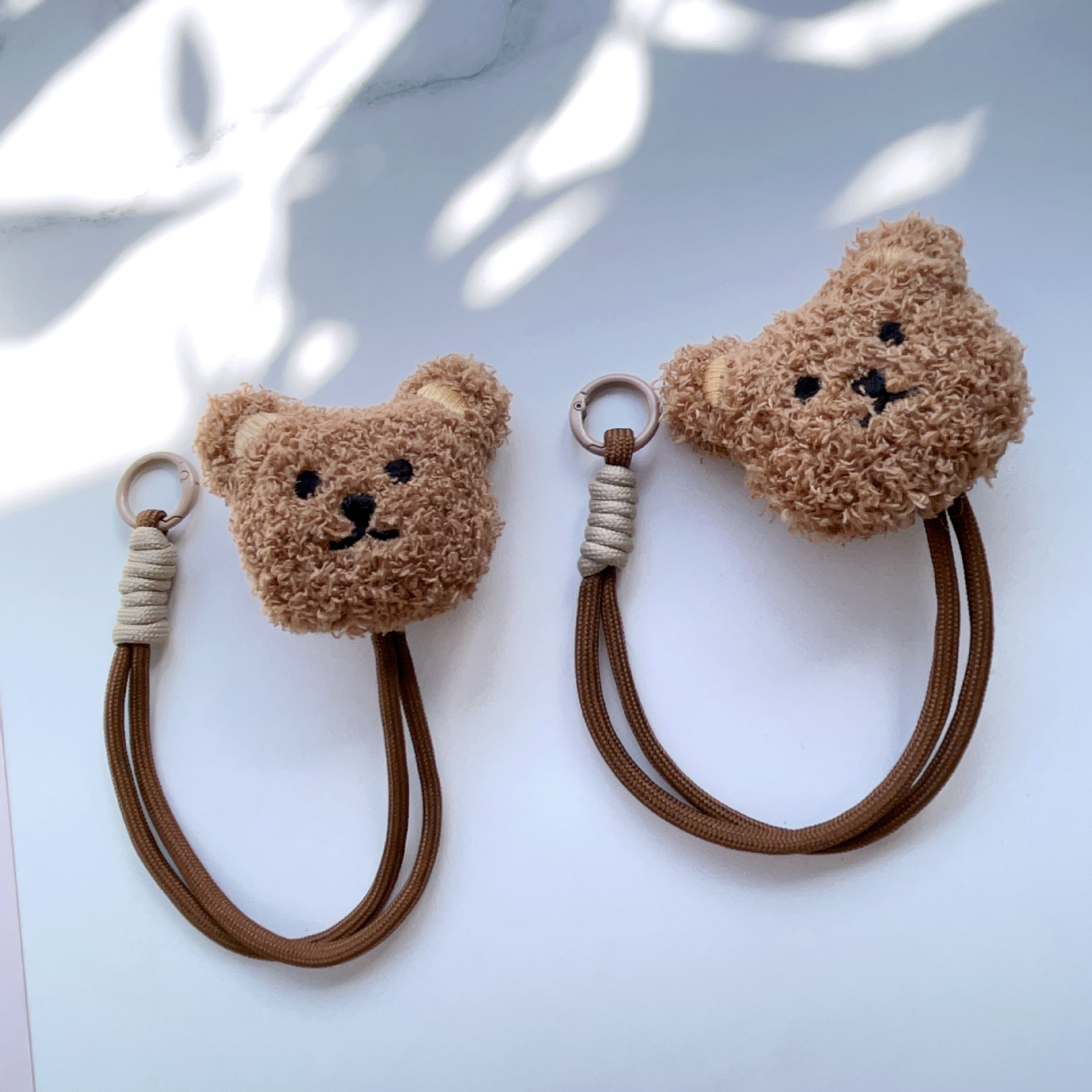 ins coreano lindo peluche oso general caso de teléfono móvil cuerdas de mano marrón Kitty cinturón de muñeca anti-perderida colgante