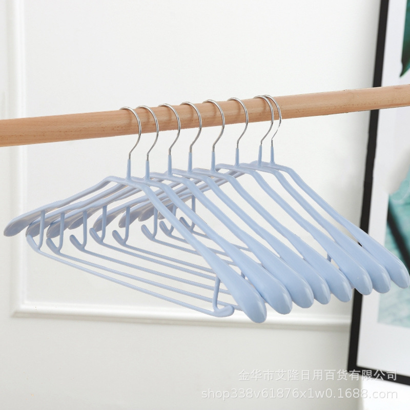 Colgador ancho de hombro recubierto de plástico azul Nórdico