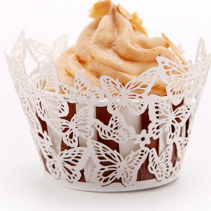Amazon láser hueco mariposa taza de papel reflectante de oro pastel borde taza pastel hornear encaje en stock