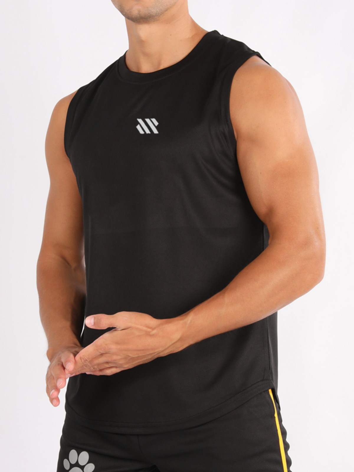 Chalecos de baloncesto masculinos transfronterizos ropa de fitness hombres ropa de fitness relajada sudadera de hombro suelto sudadera de secado rápido sudadera de fitness sin mangas entrenamiento deportivo