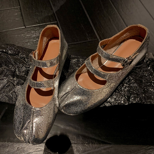 Taikula ~ 2024 spring new style split-toe shoes, genuine leather sheepskin low-heeled shoes, slimming women's shoes