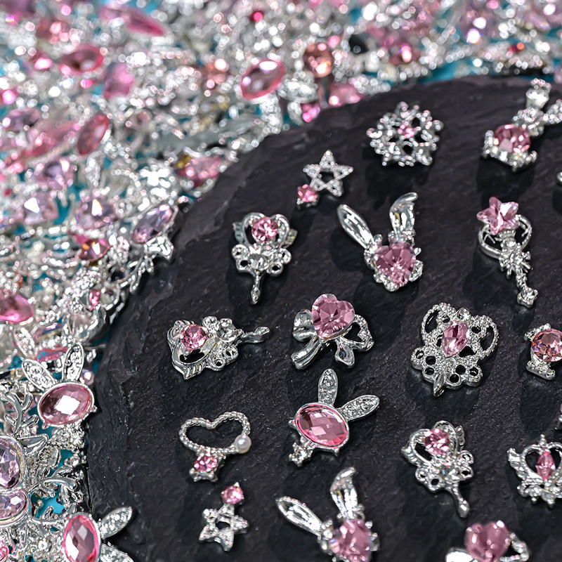 30 Pieces of Beautiful Girl Scepter Rabbit Nail Art Accessories, Super Shiny Pink Alloy Zircon, Light Luxury Heart-Shaped Nail Decorations 30 Pieces of Beautiful Girl Scepter Rabbit Nail Art Accessories, Super Shiny Pink Alloy Zircon, Light Luxury Heart-Shaped Nail Decorations