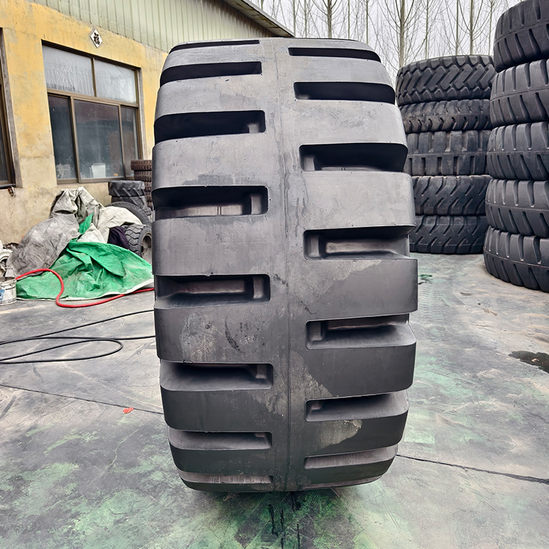 35/65-33矿山自卸车装载机铲车轮胎L5花纹尼龙真空工程机械轮胎