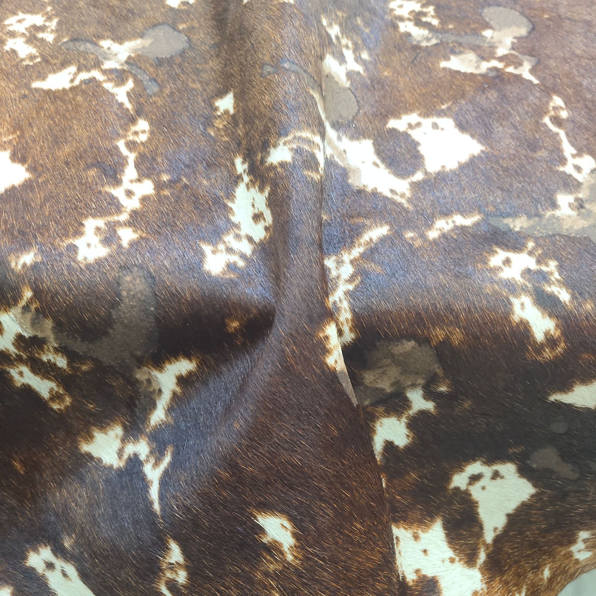 马毛皮革新款整张沙发毯子奶牛花真牛毛皮 服装箱包大牛皮