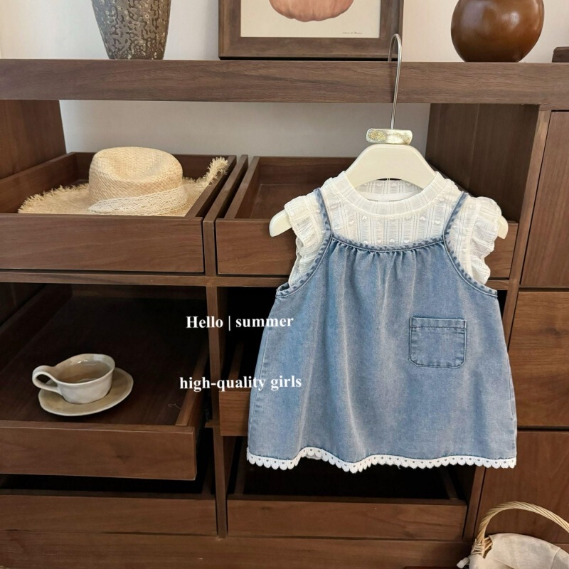 [Sweet Little Sister] Sweet Girl! Baby Girl Flutter Sleeve Embroidered Heart T-Shirt Soft Denim Suspender Skirt Stylish Outfit Trendy Set