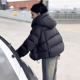 其他短外套;羽绒服;女式马甲