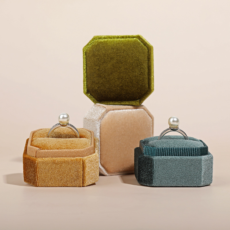 Velvet storage system