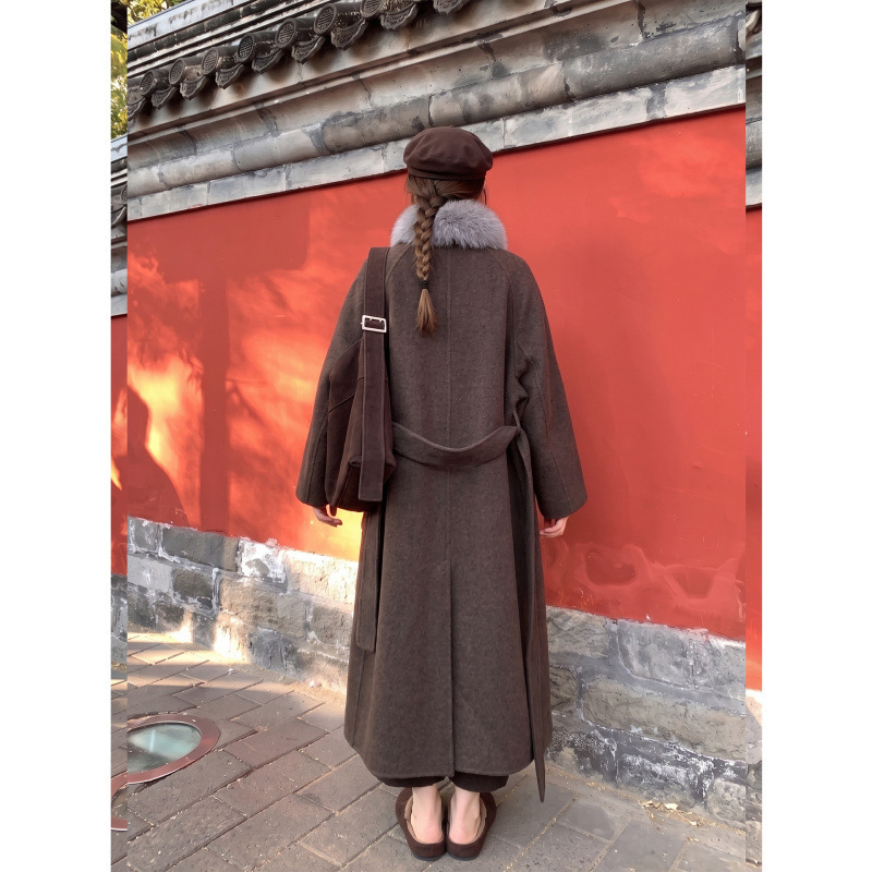 Xiao Junjun Brandy, Misty White Tea/Alpaca Wool Blend Reversible Double-Faced Coat – Genuine Fox Fur Collar Xiao Junjun Brandy, Misty White Tea/Alpaca Wool Blend Reversible Double-Faced Coat – Genuine Fox Fur Collar