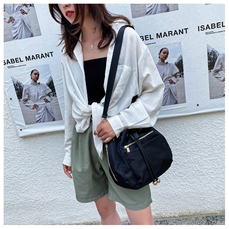 High bucket nylon fashionable women's crossbody 2024 new trend bag anti-theft versatile casual quality_voghion.com