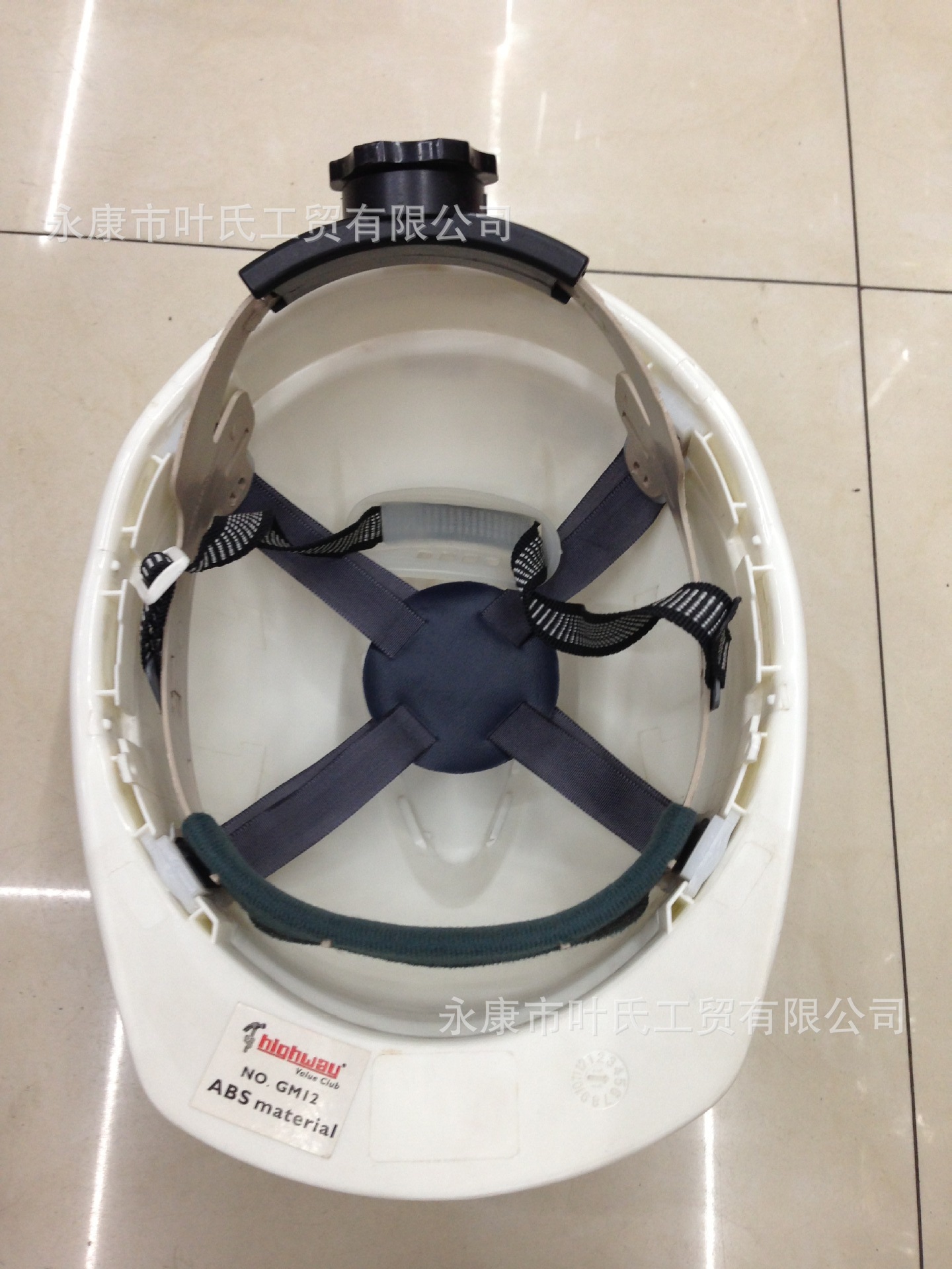 1067000042_433039606