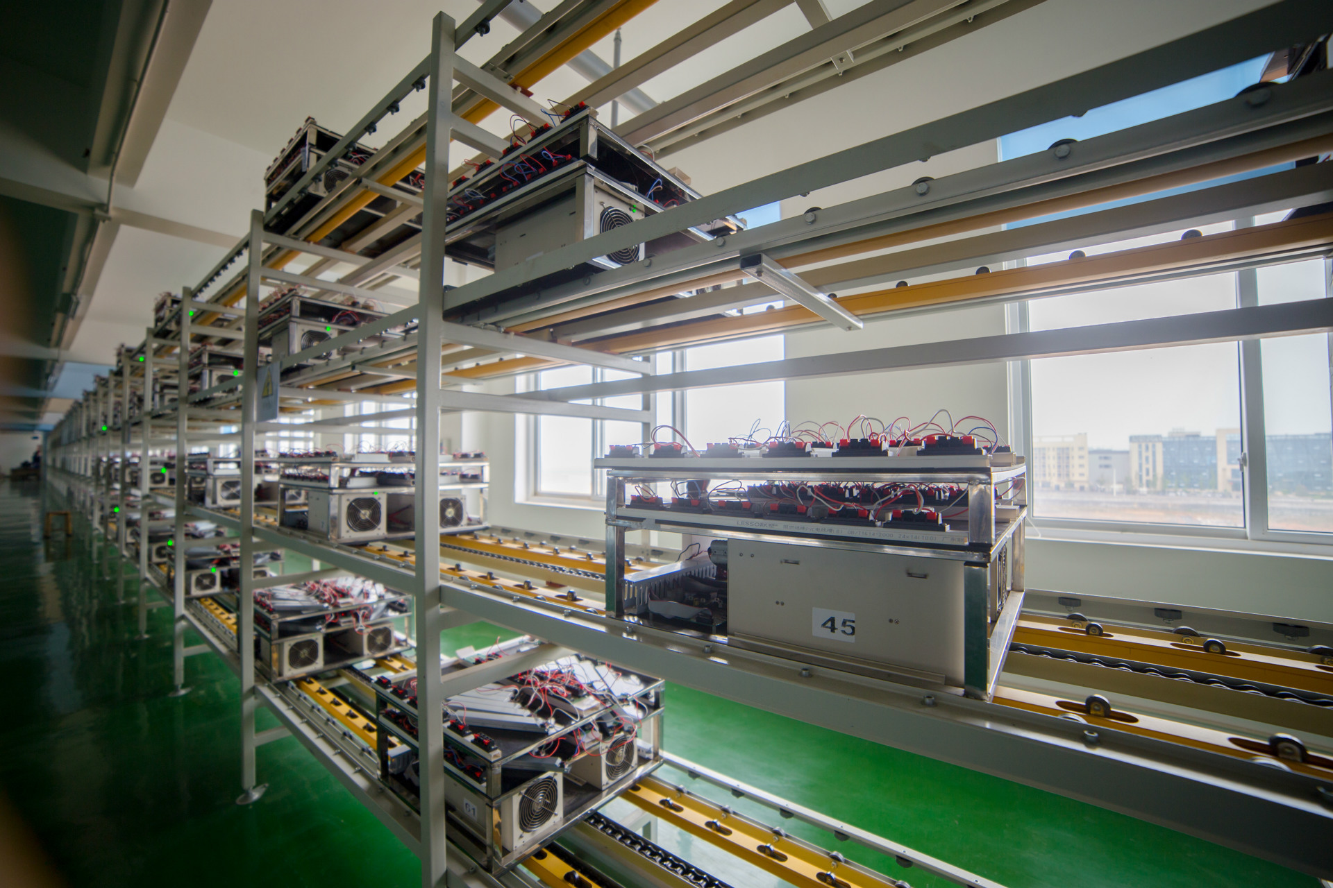 18 256米(64米x4)自动老化拉线2