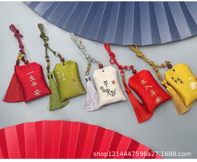 Antique car embroidery safety talisis sachet pendant carry-on lucky bag tassel sachet rearview mirror cloth bag wholesale gift