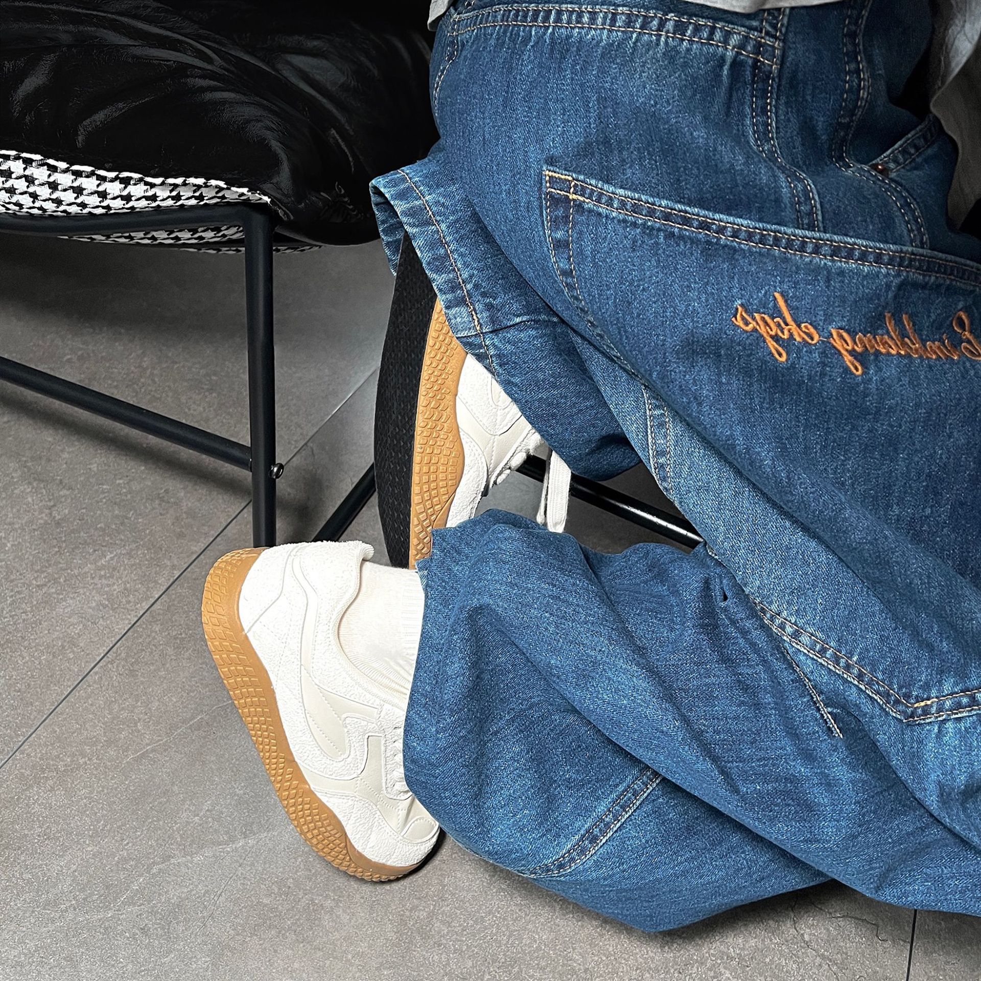 Lin Ayi2025 nuevo nicho de moda zapatos de skate casuales de color de mujer retro zapatos planos ligeros zapatos de moda de mujer