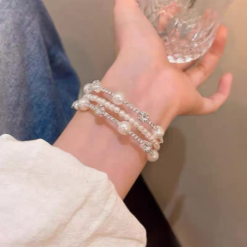 女性用の輝くダイヤモンド多層パールブレスレット、軽い高級感、ニッチ、ハイエンド、絶妙な気質ブレスレット、パーソナライズされたファッショナブルなブレスレット|undefined
