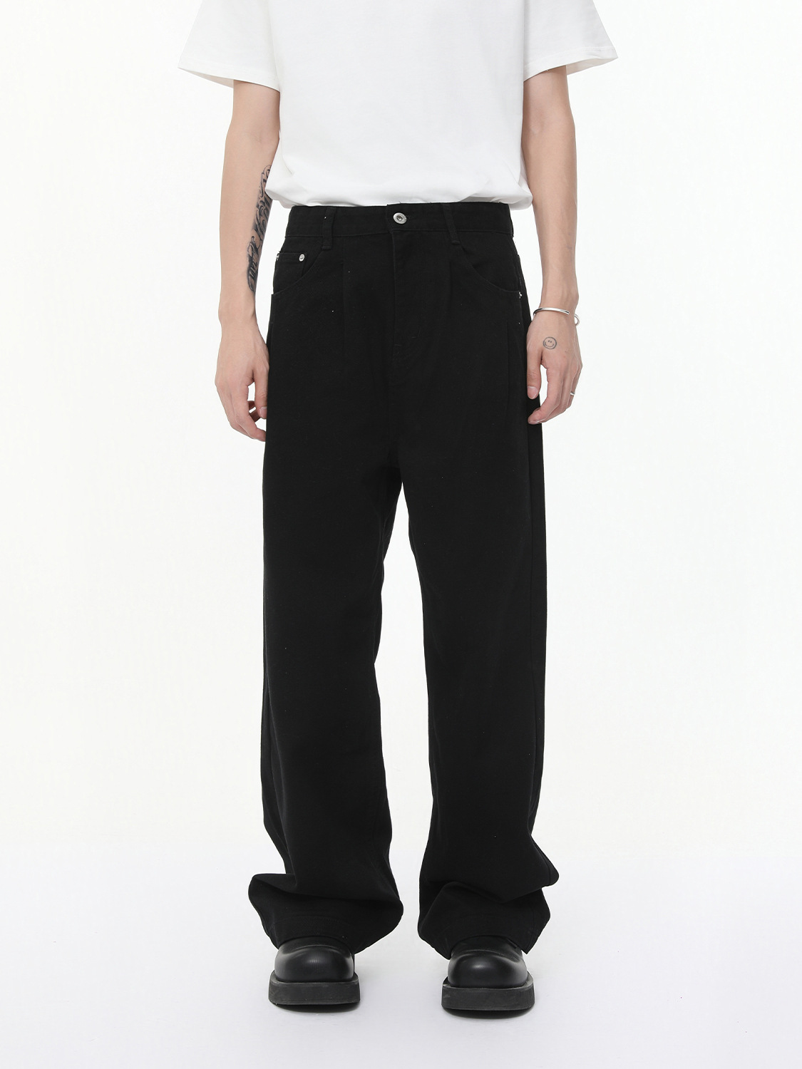 MTLCLOTHES para hombre | Versión coreana del diseño de pliegues rectos de color sólido de estilo coreano