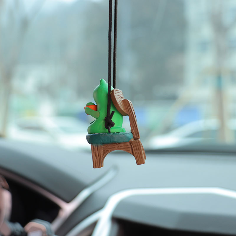 Cartoon frog sitting sofa cross-border car decoration interior pendant pendant car pendant decoration