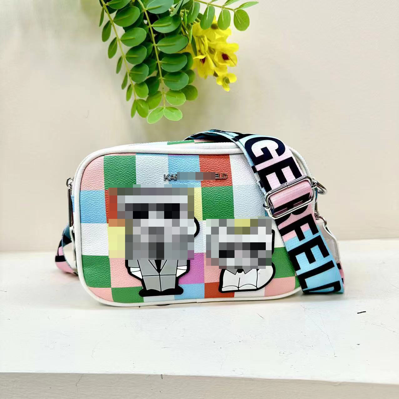 Bolso para mujeres 2024 primavera y otoño Europa y América nueva moda texturas de hombro bolsa de cámara letras extranjeras bolso de mano