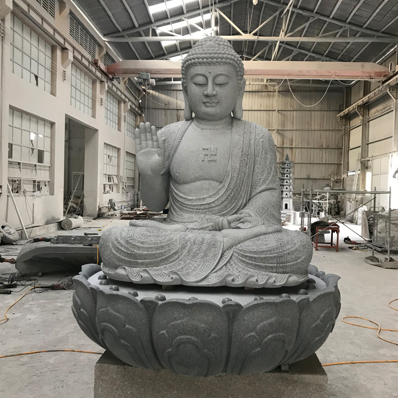 花岗岩石雕释迦牟尼佛 底座工字型莲花台 中间为六边形  美观稳固