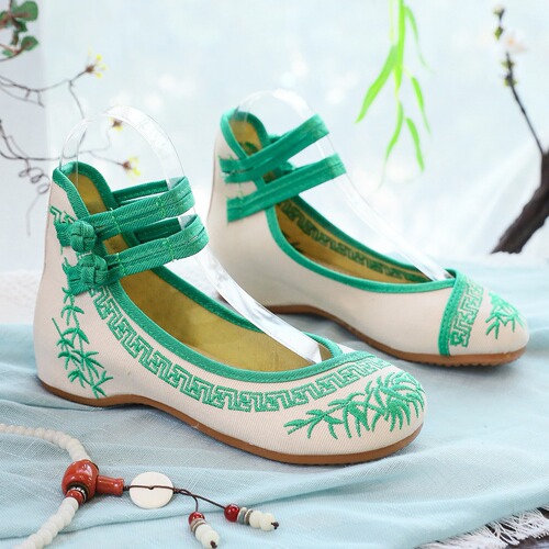 Blue and white porcelain embroidered cloth shoes, spring and autumn women's shoes, casual double disc buckle, retro shallow mouth