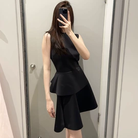 女式针织衫;连衣裙;女式羊毛衫